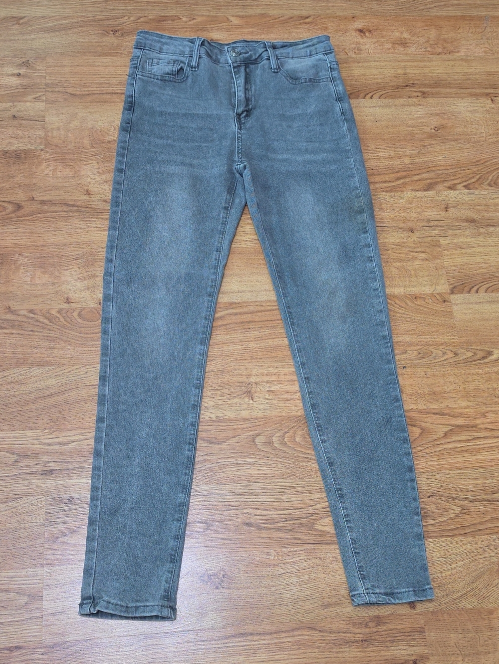 SHEIN Gray Wash Skinny Jeans Size 6